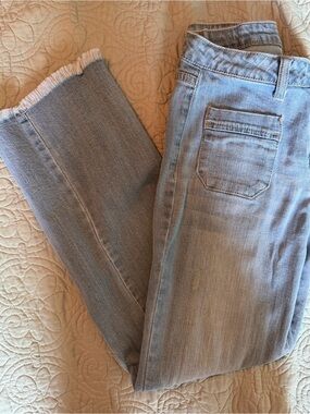 Judy Blue Cropped Flare Jeans 7/28 Light Wash Raw Frayed Hem Stretch